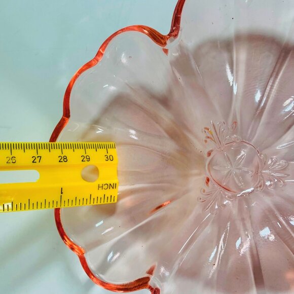 VTG Pink Glass Divided Dish Vanity Trinket Scalloped Edges Decorative Doric 7" - Picture 7 of 9
